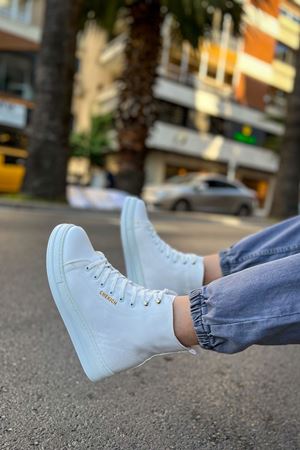 CH055 - CBT Between Erkek Bot BEYAZ